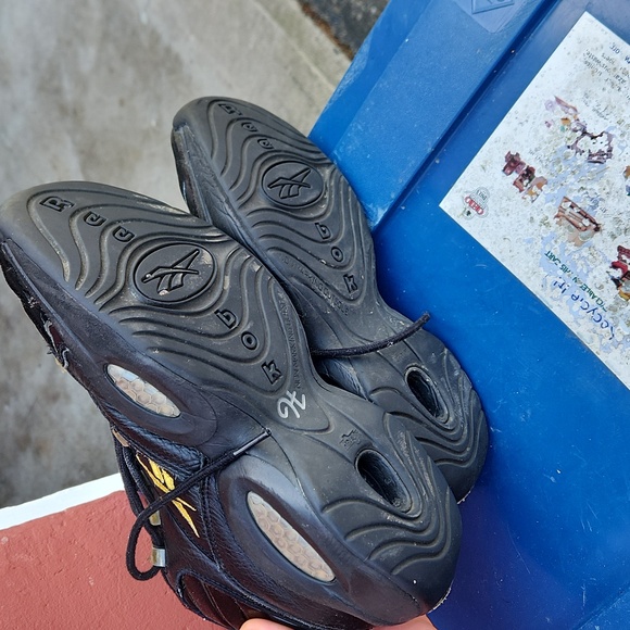 Reebok Questions Iverson - Picture 4 of 11